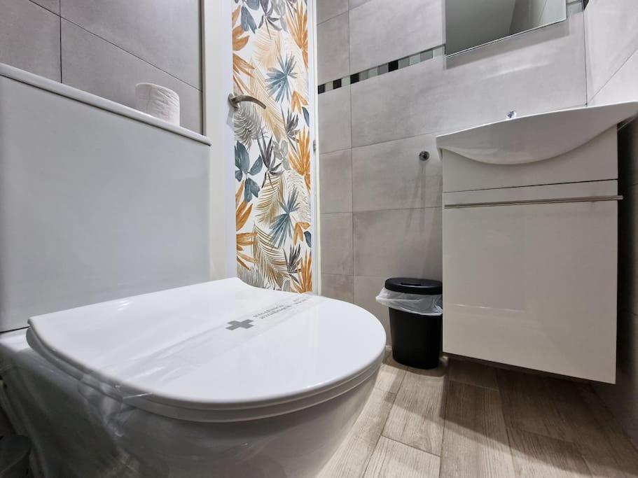 Mediodia Chica Apartamento Tipo Loft En La Latina Lejlighed Madrid Eksteriør billede